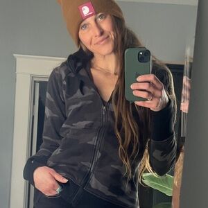 Athleta Triumph Black Gray Camo Zip Up Hoodie Sweatshirt